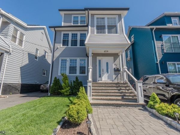 29 Wolf Pl, Unit 1, Irvington, NJ 07111