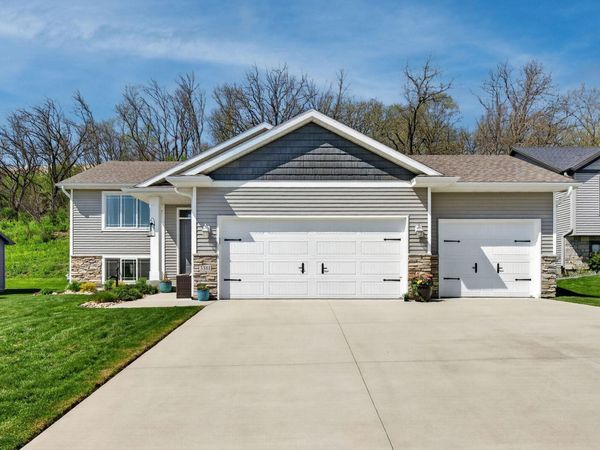 3381 Ridgeline Drive SE, Rochester, MN 55904