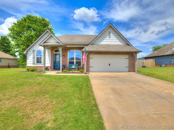 29911 E 137th Place , Coweta, OK 74429
