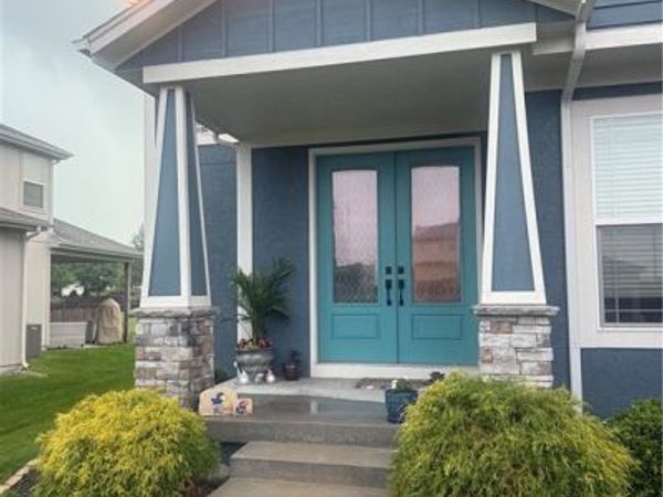 16972 S Hunter Street, Olathe, KS 66062