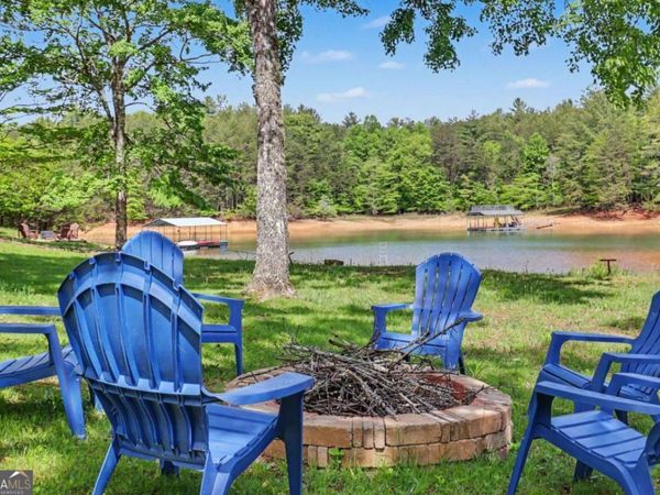 136 Madison Avenue, Blairsville, GA 30512