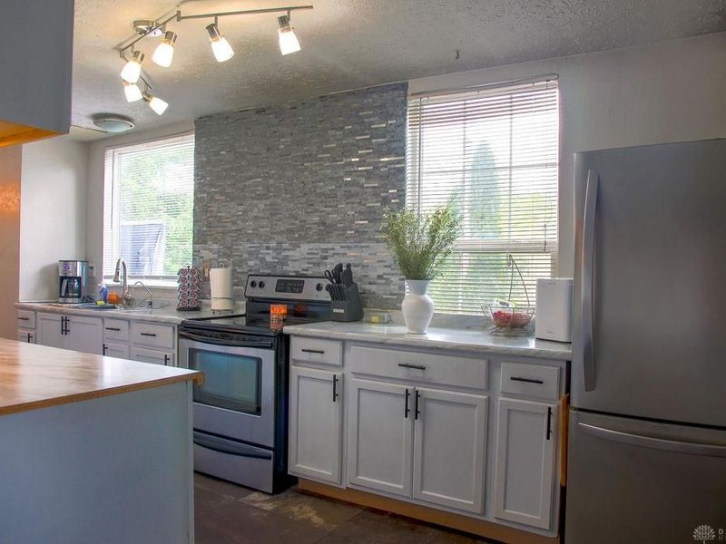2012 Infirmary Road, Dayton, OH 45417 Photo 8