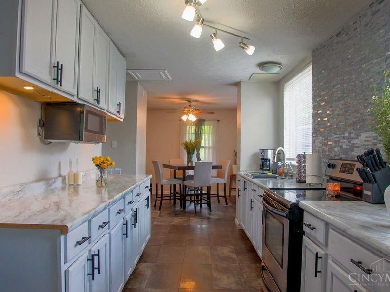 2012 Infirmary Road, Dayton, OH 45417 Photo 9