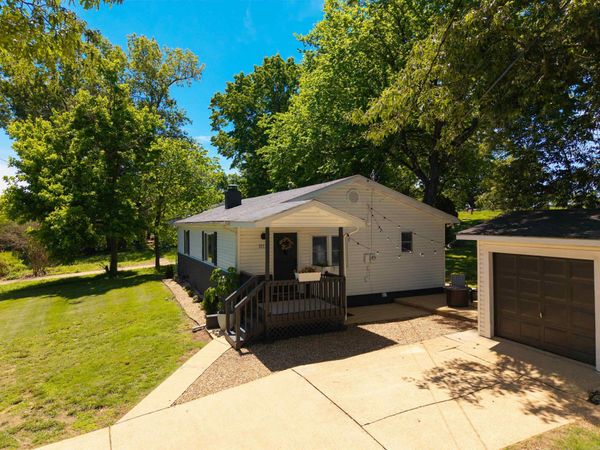 1112 S Church Street , Mountain Home, AR 72653