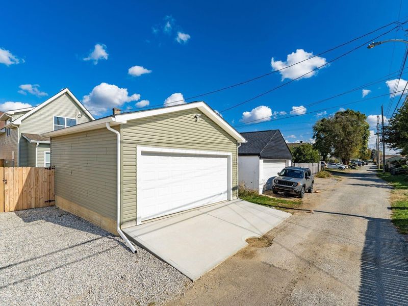 609 Frebis Avenue , Columbus, OH 43206 Photo 9