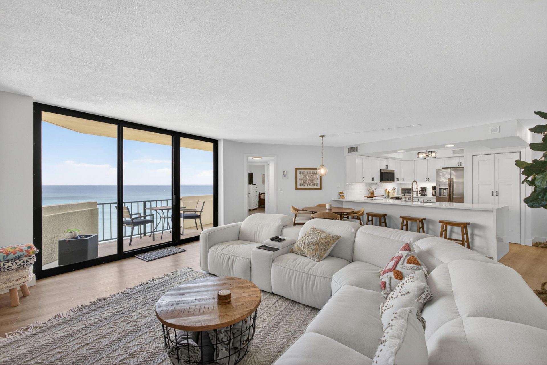 2800 N Ocean Drive, Riviera Beach, FL 33404 Photo