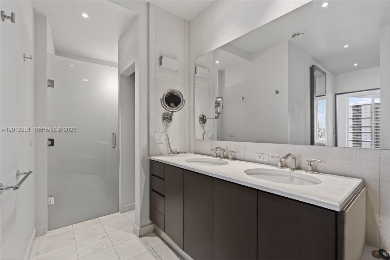 901 Brickell Key Blvd, Unit 3607, Miami, FL 33131 Photo