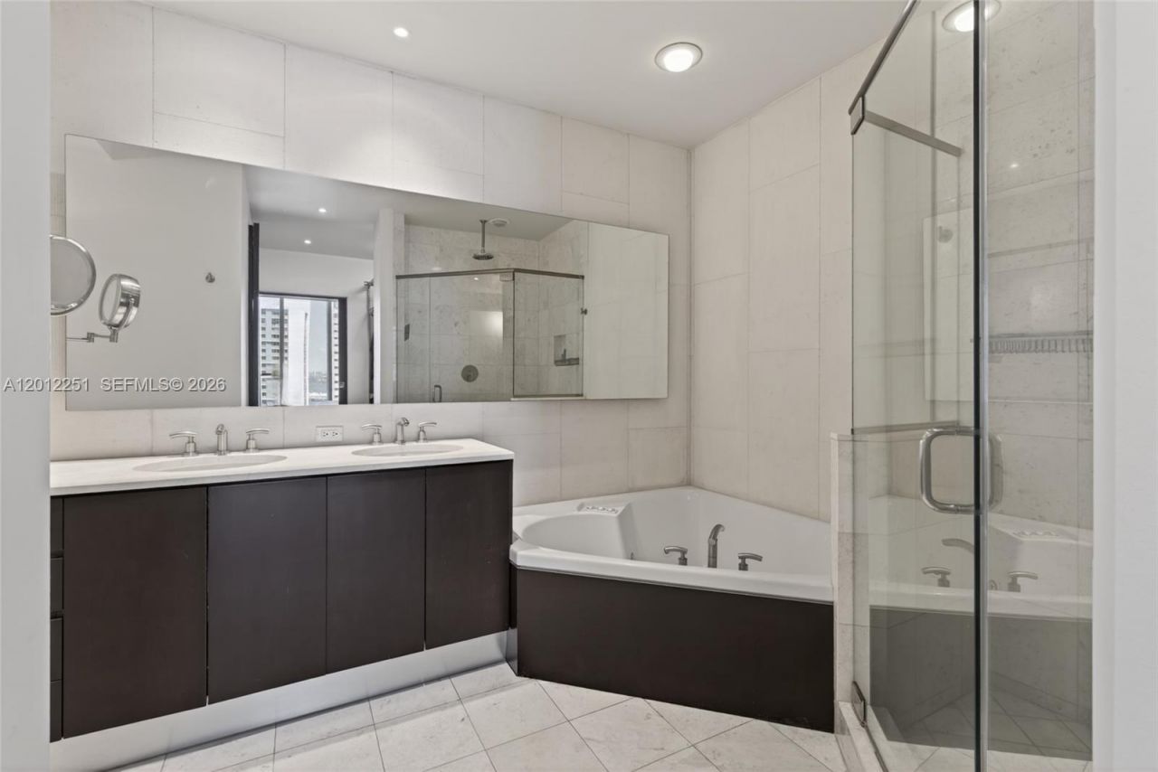 901 Brickell Key Blvd, Unit 3607, Miami, FL 33131 Photo
