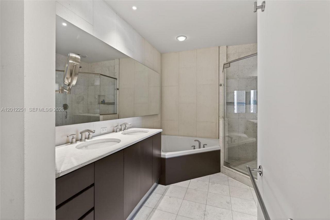901 Brickell Key Blvd, Unit 3607, Miami, FL 33131 Photo