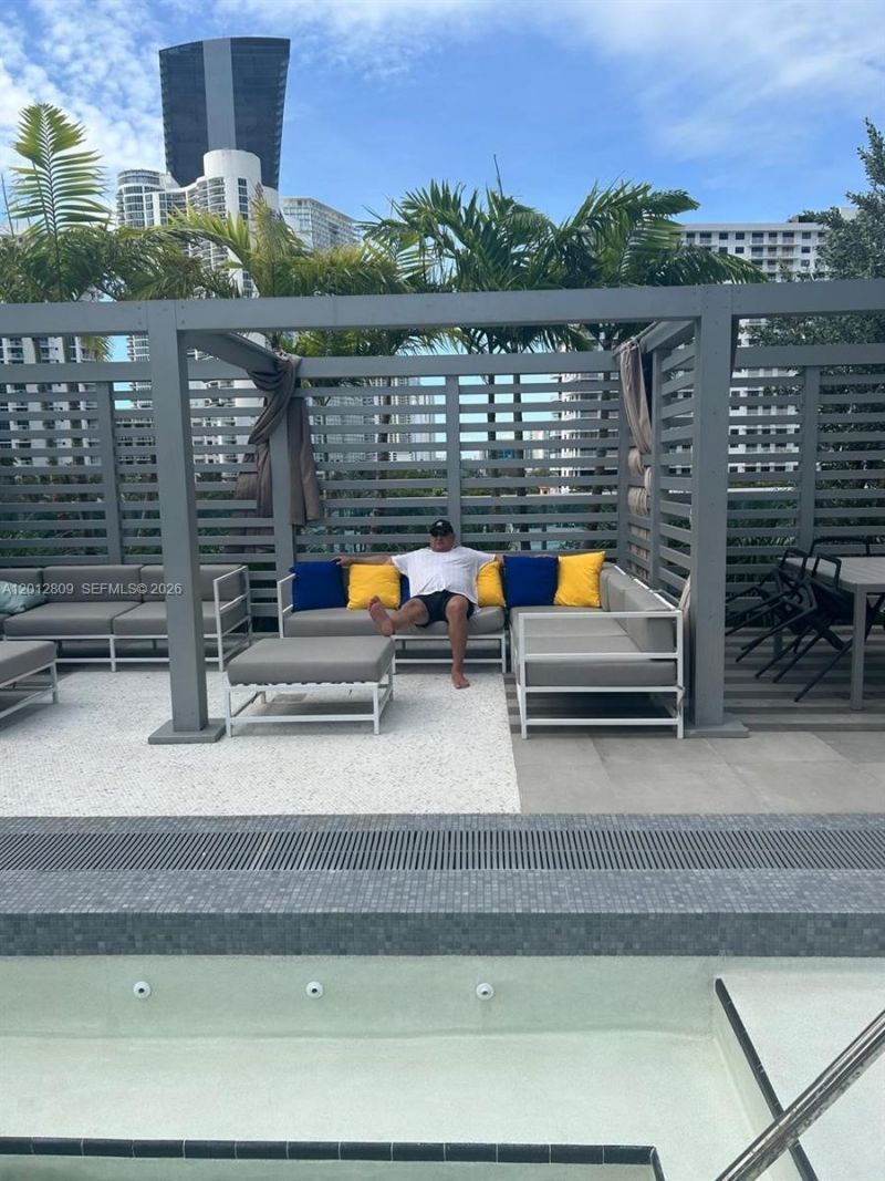 17550 Collins Ave , Unit 1204, Sunny Isles Beach, FL 33160 Photo