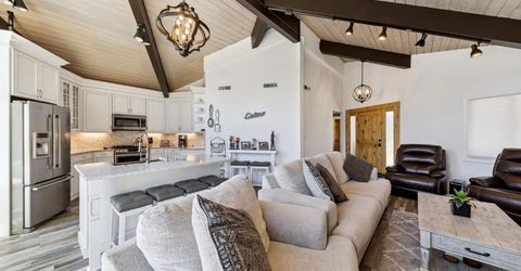 2072 Traverse Court, South Lake Tahoe, CA 96150 Photo