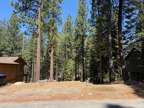 1404 Pebble Beach Drive, South Lake Tahoe, CA 96150
