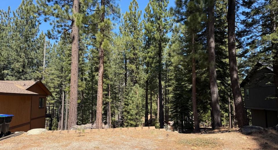 1404 Pebble Beach Drive, South Lake Tahoe, CA 96150 Photo