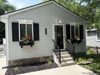132 Maudlin Street Photo 1