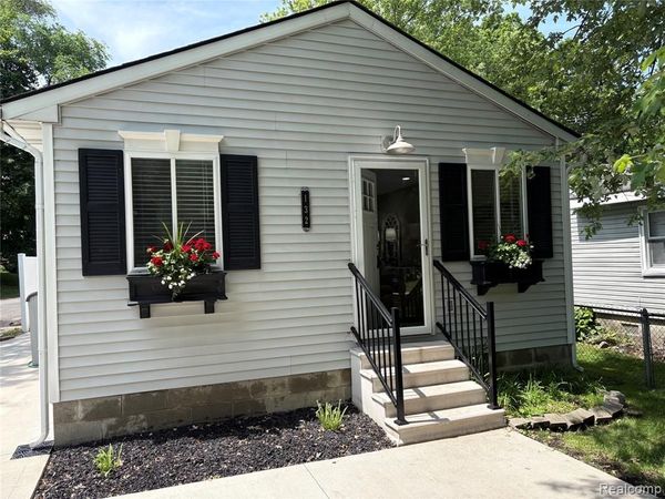 132 Maudlin Street, Novi, MI 48377