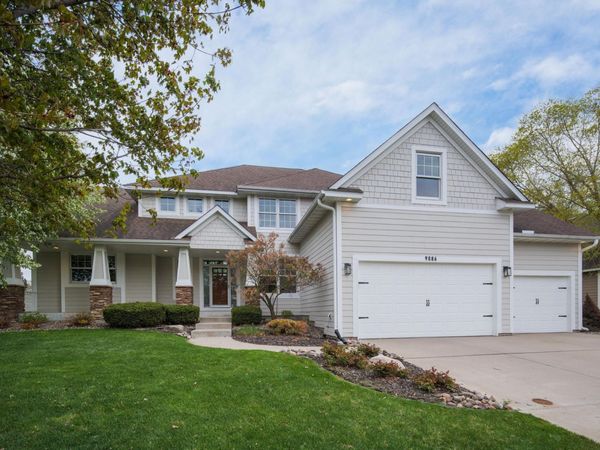 9086 Wildwood Circle, Shakopee, MN 55379
