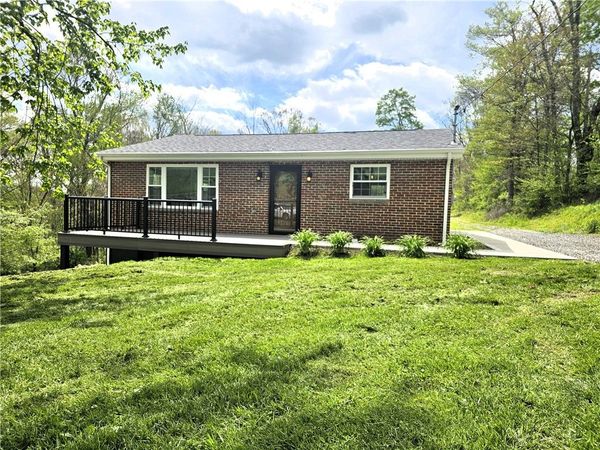 138 Center Dr, Chicora, PA 16025