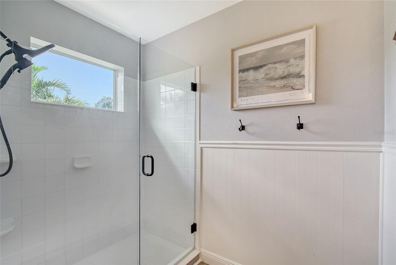 1738 Siesta Drive , Sarasota, FL 34239 Photo