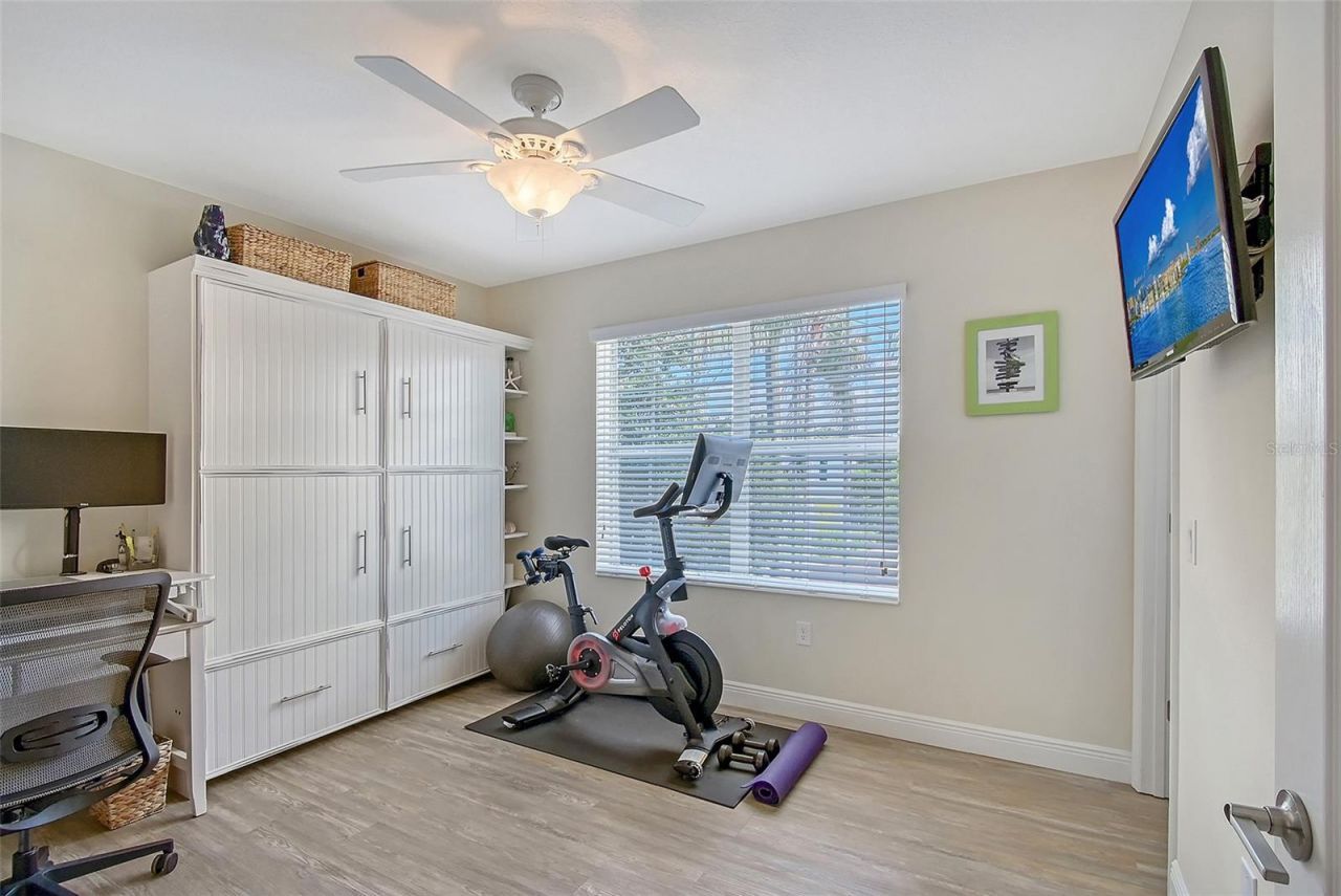1738 Siesta Drive , Sarasota, FL 34239 Photo