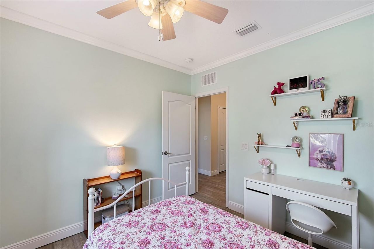 1738 Siesta Drive , Sarasota, FL 34239 Photo
