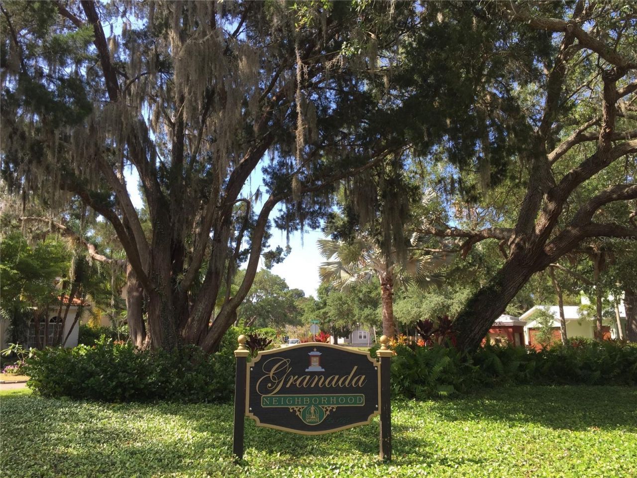 1738 Siesta Drive , Sarasota, FL 34239 Photo