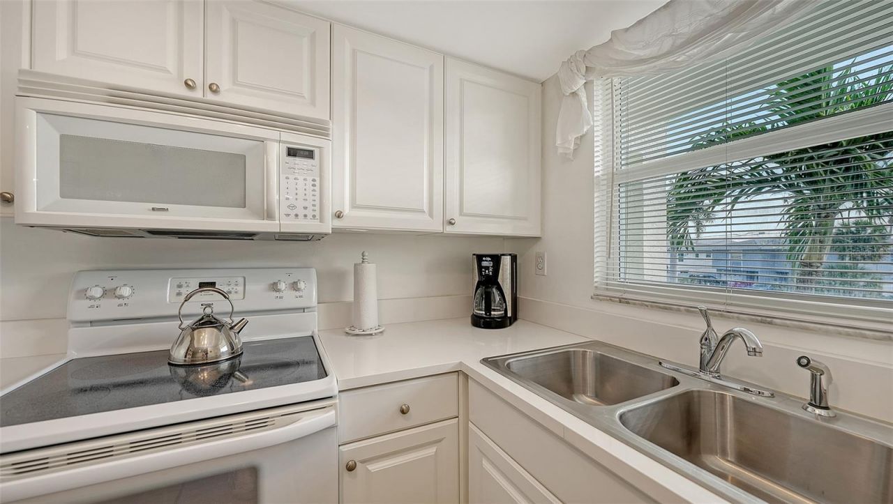 9200 Midnight Pass Road, Unit 25, Sarasota, FL 34242 Photo