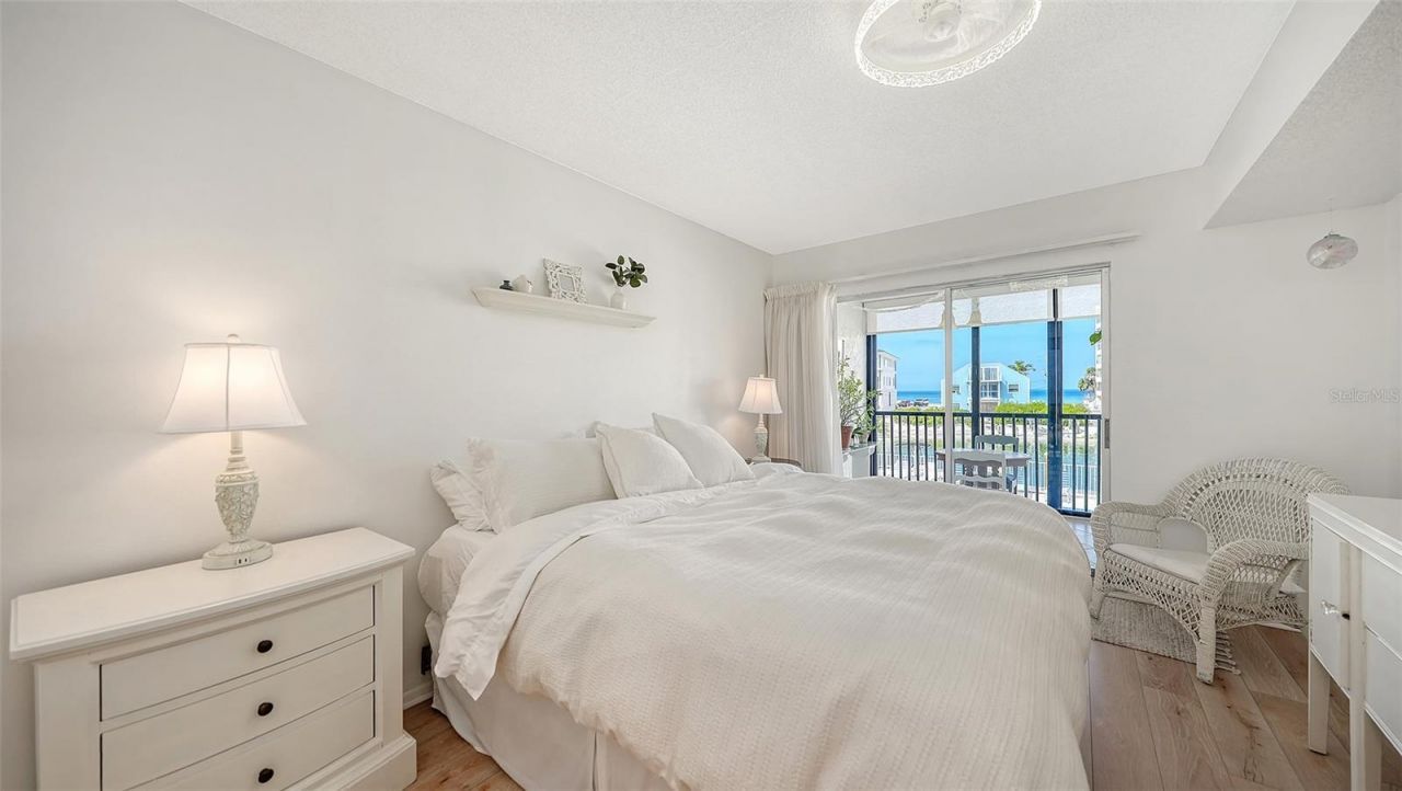 9200 Midnight Pass Road, Unit 25, Sarasota, FL 34242 Photo