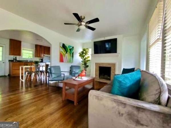 1267 Holly Street NW, Atlanta, GA 30318