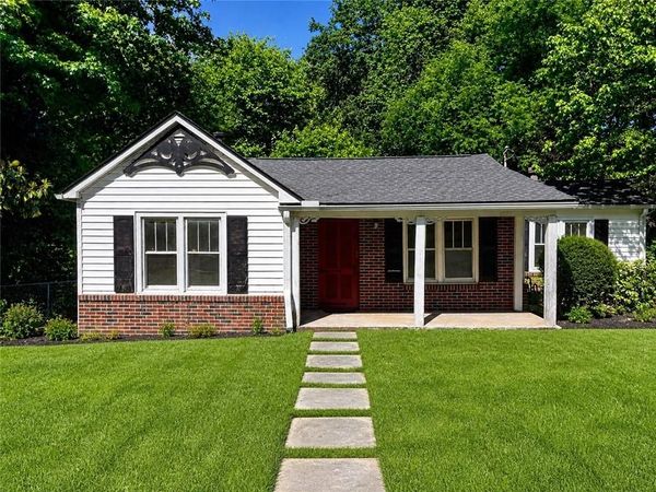 618 Palm Street , Canton, GA 30115