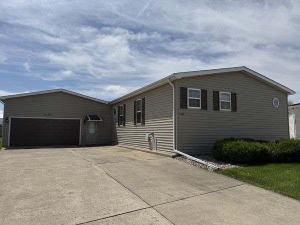 5127 Lucille Drive, Monee, IL 60449