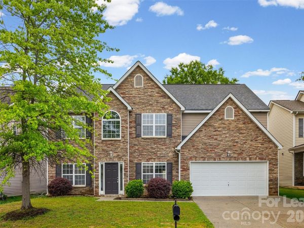 2704 Piersland Drive, Matthews, NC 28104