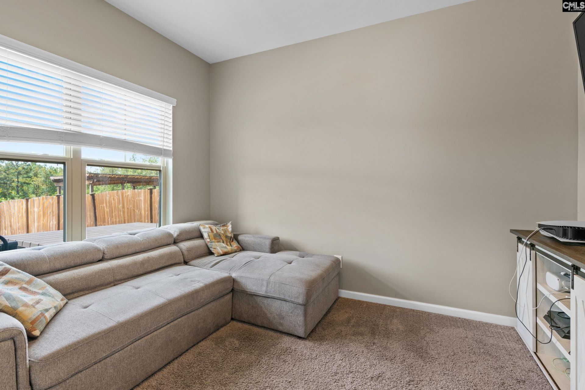 292 Meadow Springs Drive Photo 11