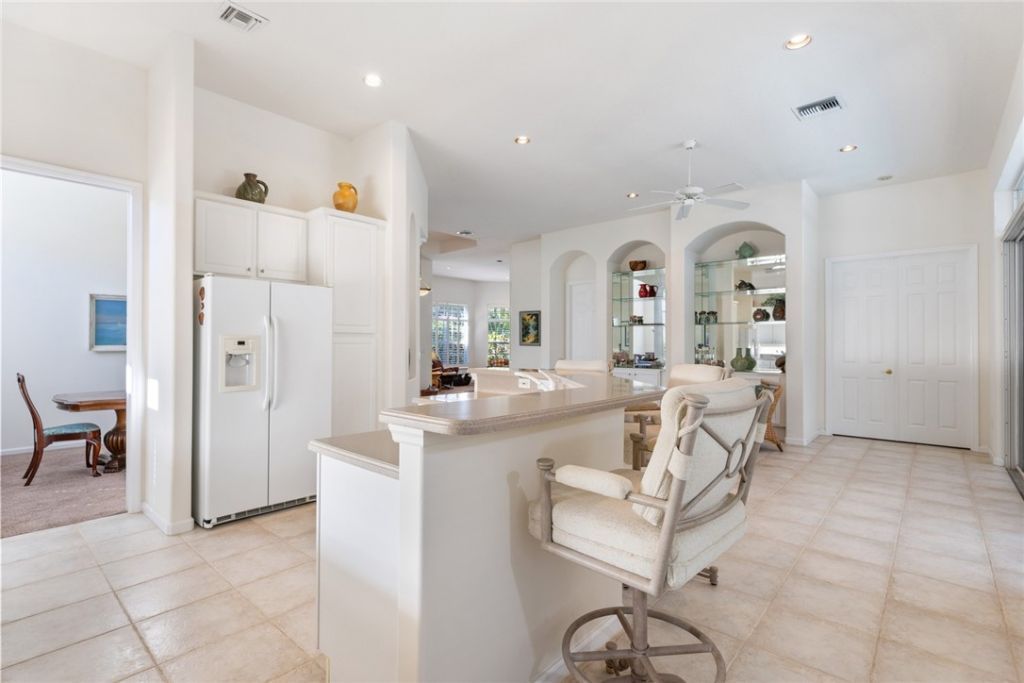 965 Island Club Square, Vero Beach, FL 32963 Photo