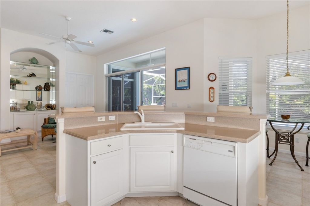 965 Island Club Square, Vero Beach, FL 32963 Photo