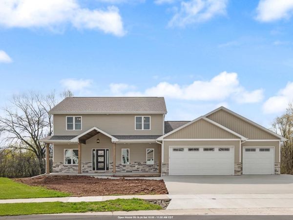 N8744 CONNOR CIRCLE, Menasha, WI 54952
