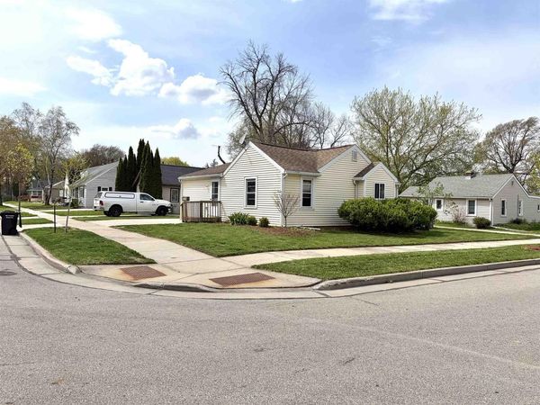 326 WILSON AVENUE, Appleton, WI 54915