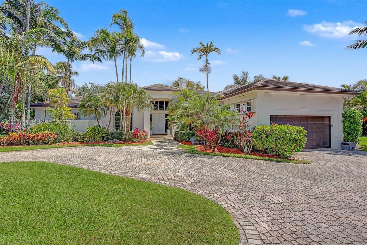 6721 SW 140th St, Palmetto Bay, FL 33158 Photo