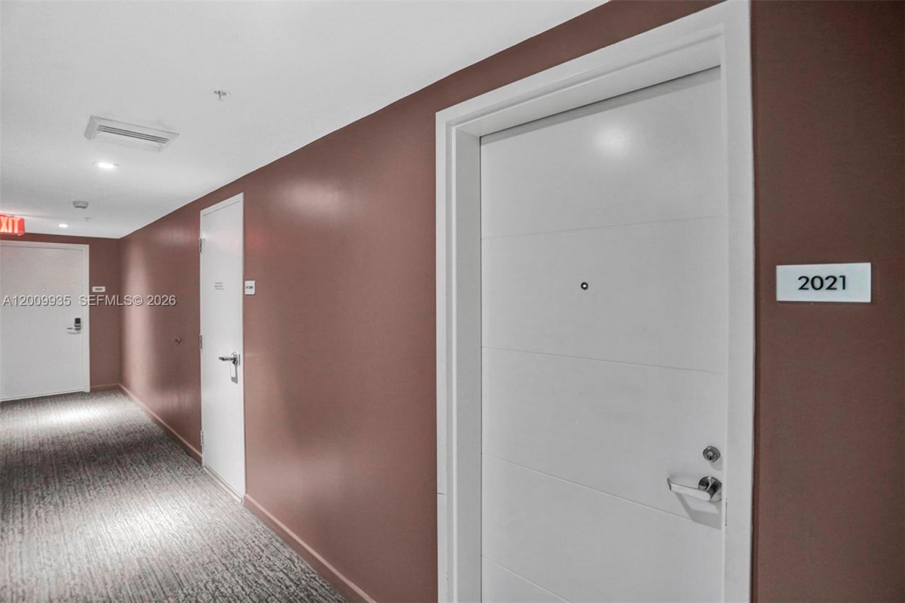 400 Sunny Isles Blvd , Unit 2021, Sunny Isles Beach, FL 33160 Photo