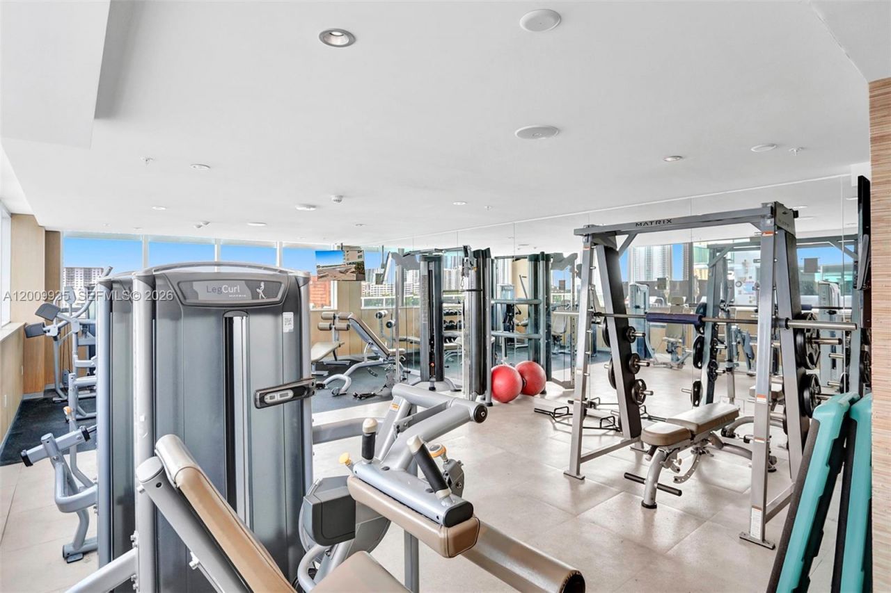 400 Sunny Isles Blvd , Unit 2021, Sunny Isles Beach, FL 33160 Photo