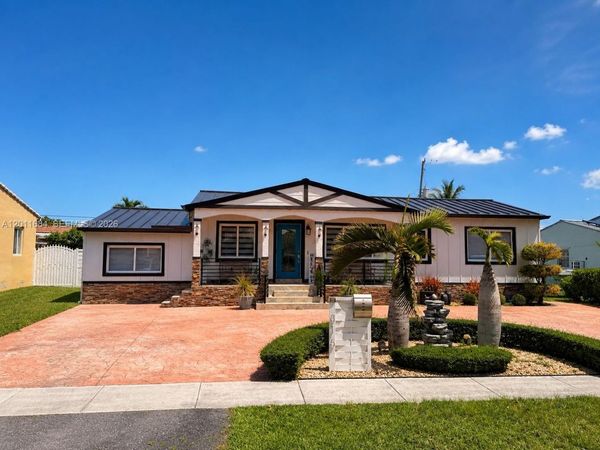 315 W 62nd St , Hialeah, FL 33012