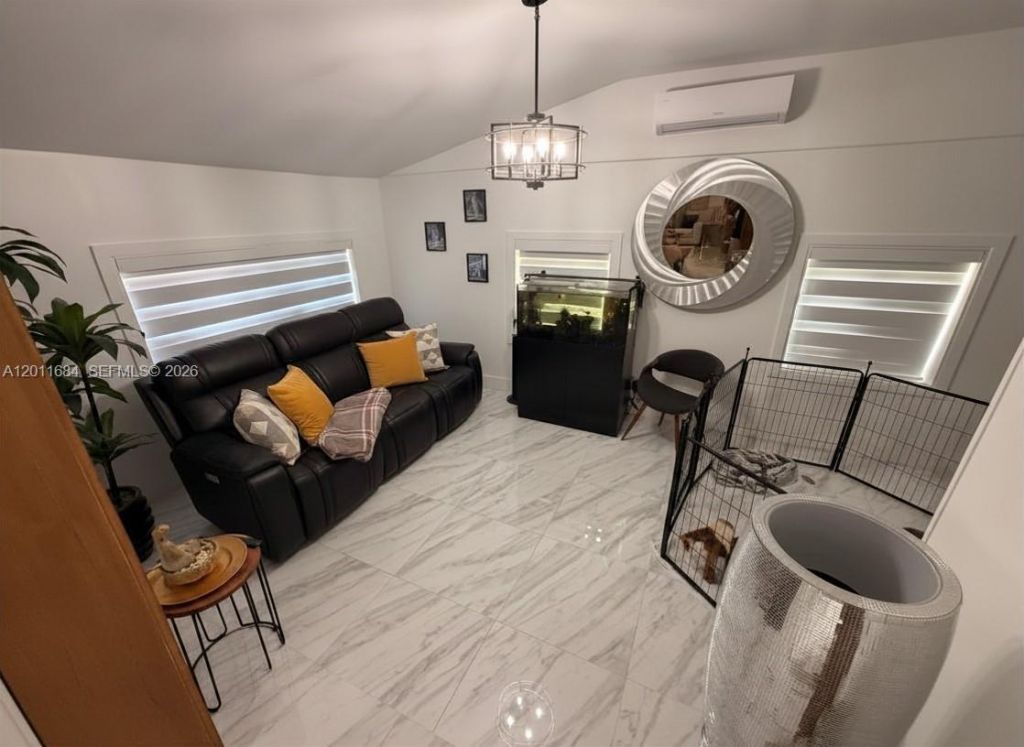 315 W 62nd St, Hialeah, FL 33012 Photo