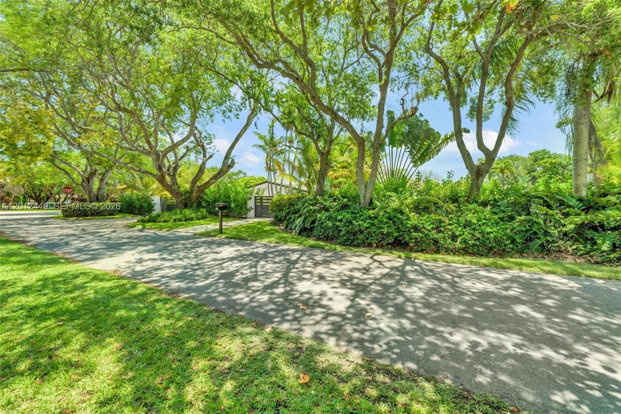 6200 SW 118th St, Pinecrest, FL 33156 Photo