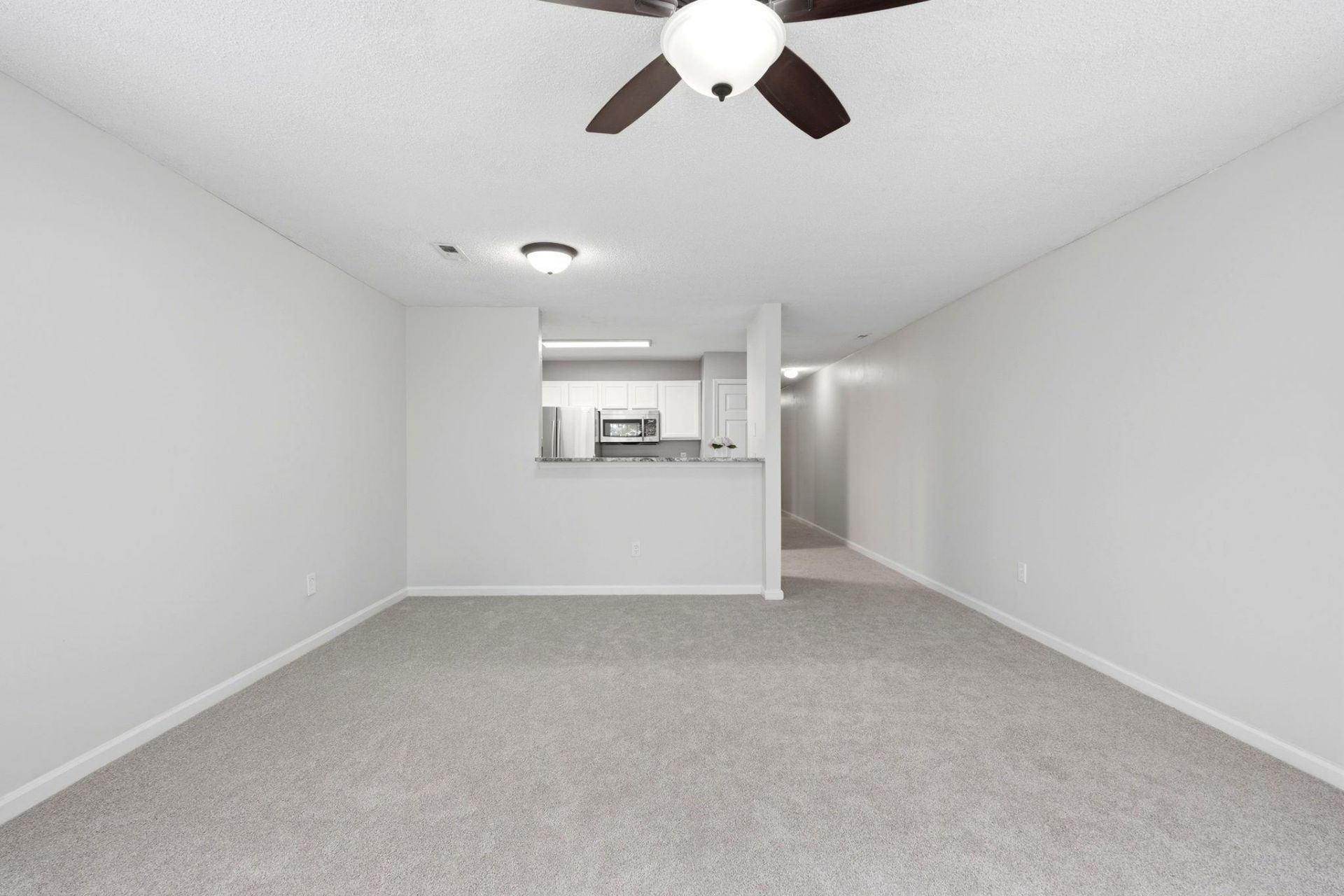 4243 Villas Dr. Photo 10