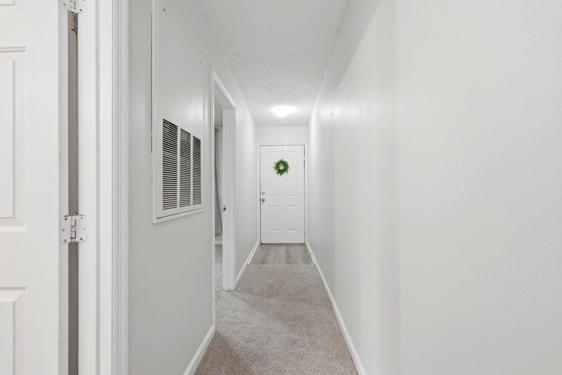4243 Villas Dr. Photo 14