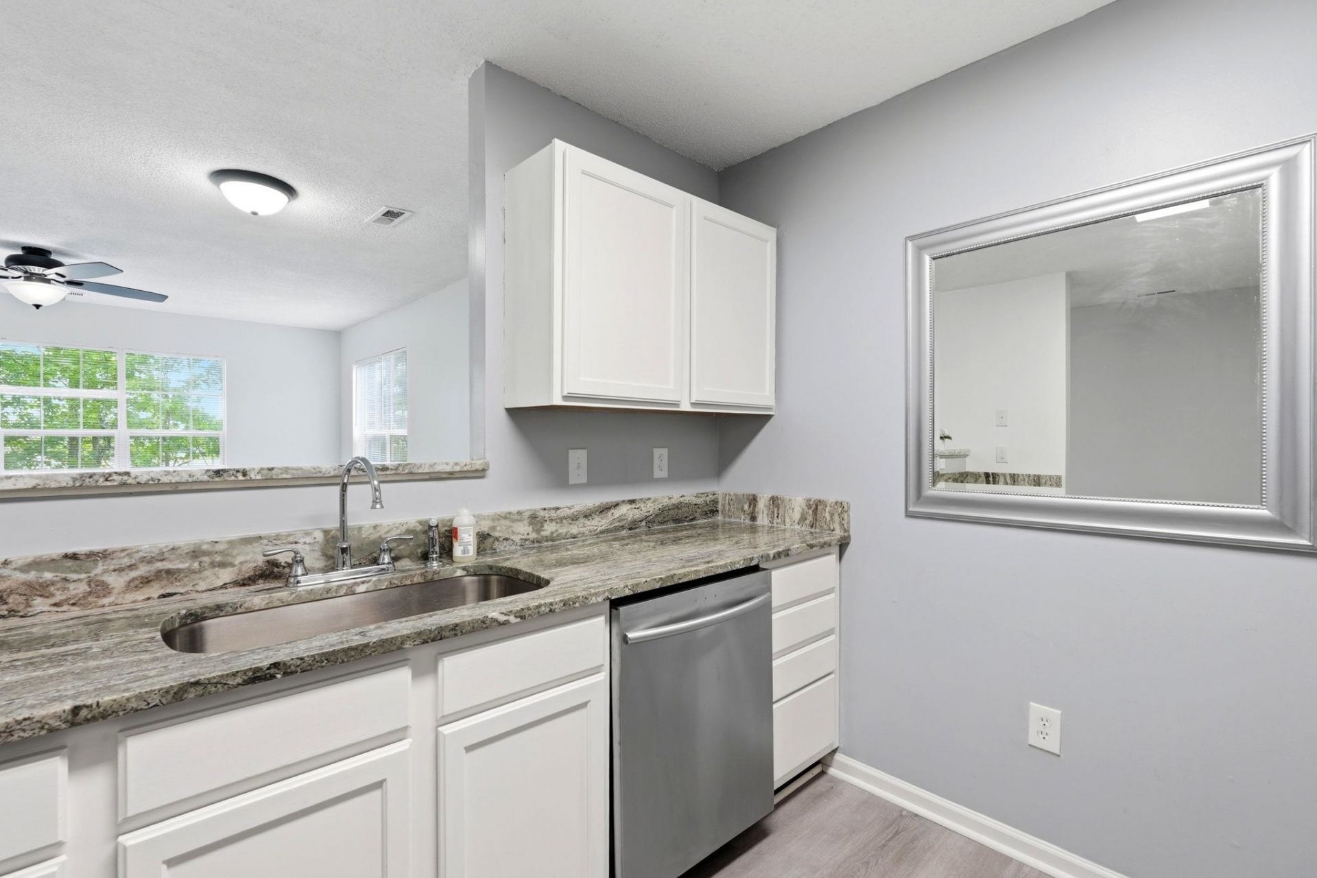 4243 Villas Dr. Photo 5