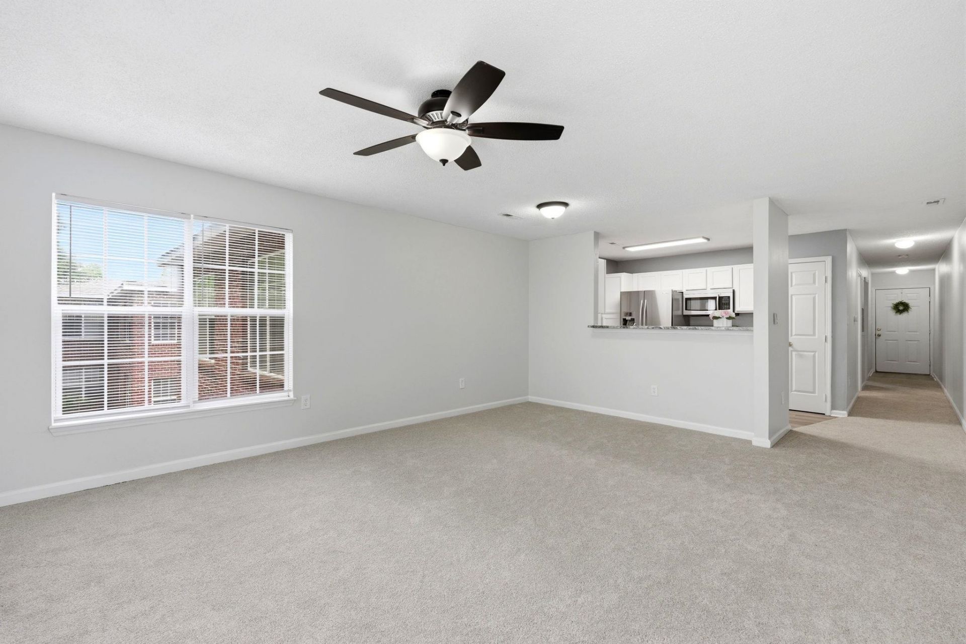 4243 Villas Dr. Photo 8