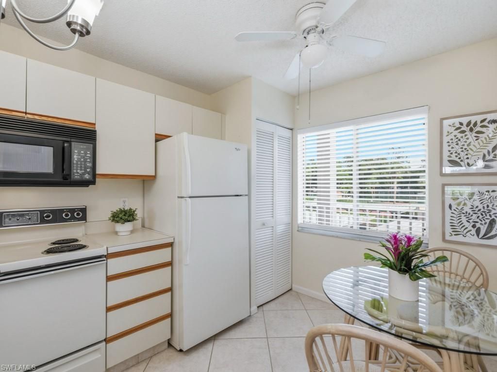 5970 Amherst Dr , Unit C203, Naples, FL 34112 Photo