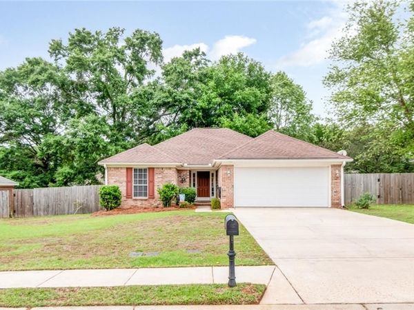 7547 Elizabeth Drive, Daphne, AL 36526