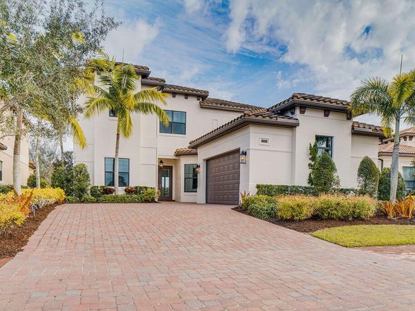 170 Calmo Circle, Port St. Lucie, FL 34984