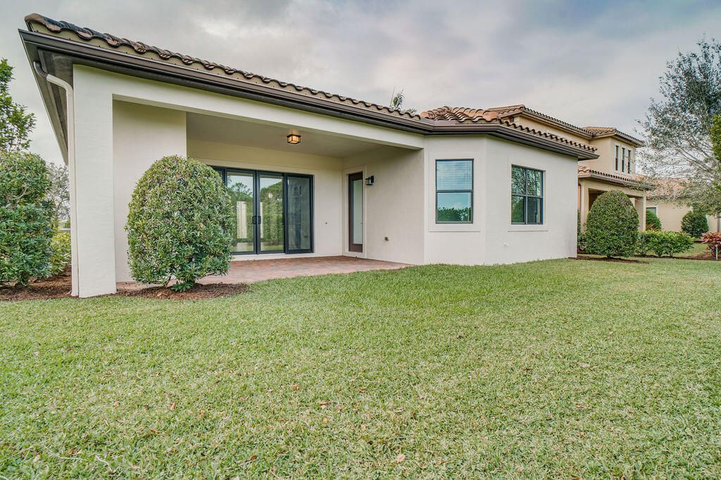 170 Calmo Circle, Port Saint Lucie, FL 34984 Photo